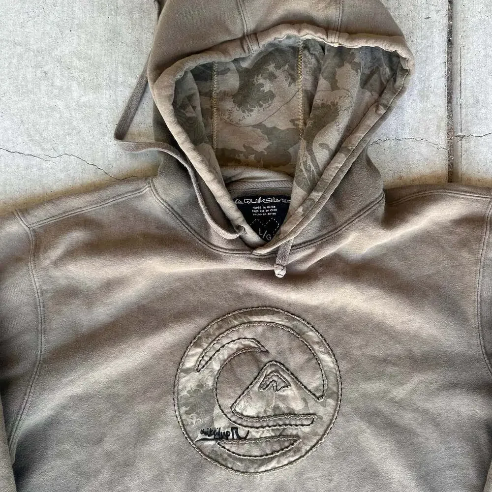 Quiksilver Men's Brown Graphic Logo Hoodie with Camo Print Detail